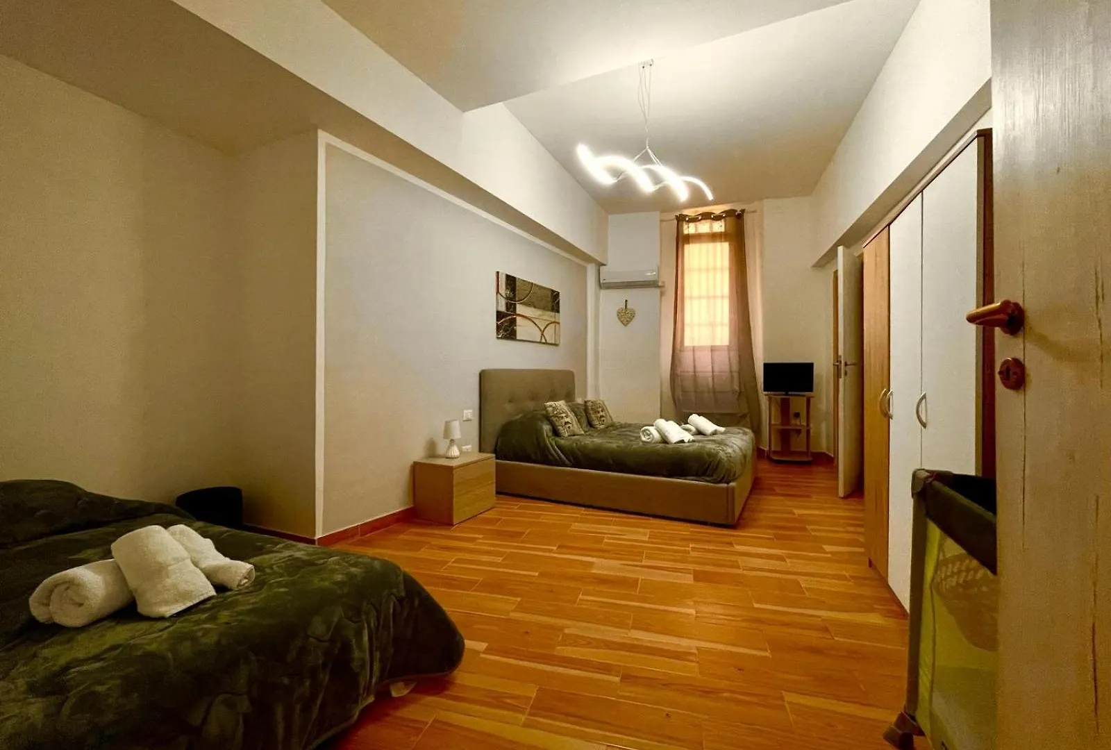 Centro Monteleone Apartment Palermo